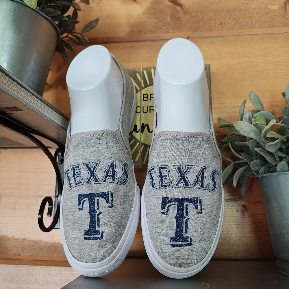 KEDS‎ MLB Texas Rangers Baseball Double Decker Slip On Sneakers Graphic Size 7.5